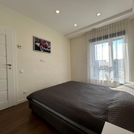 Your Home - Spacious Apartment In City Center, With Balcony & Self Check-In Vilnius Luaran gambar