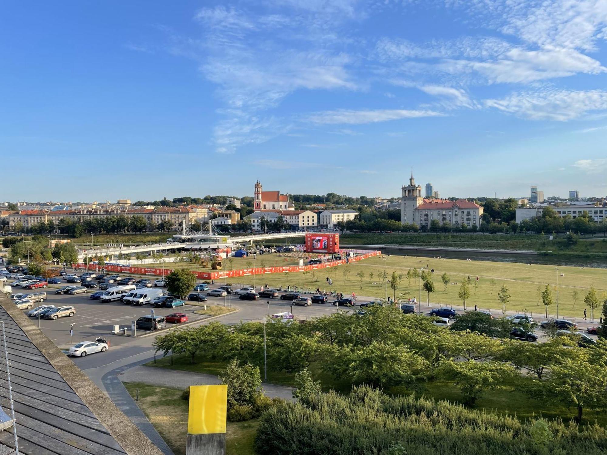 Your Home - Spacious Apartment In City Center, With Balcony & Self Check-In Vilnius Luaran gambar