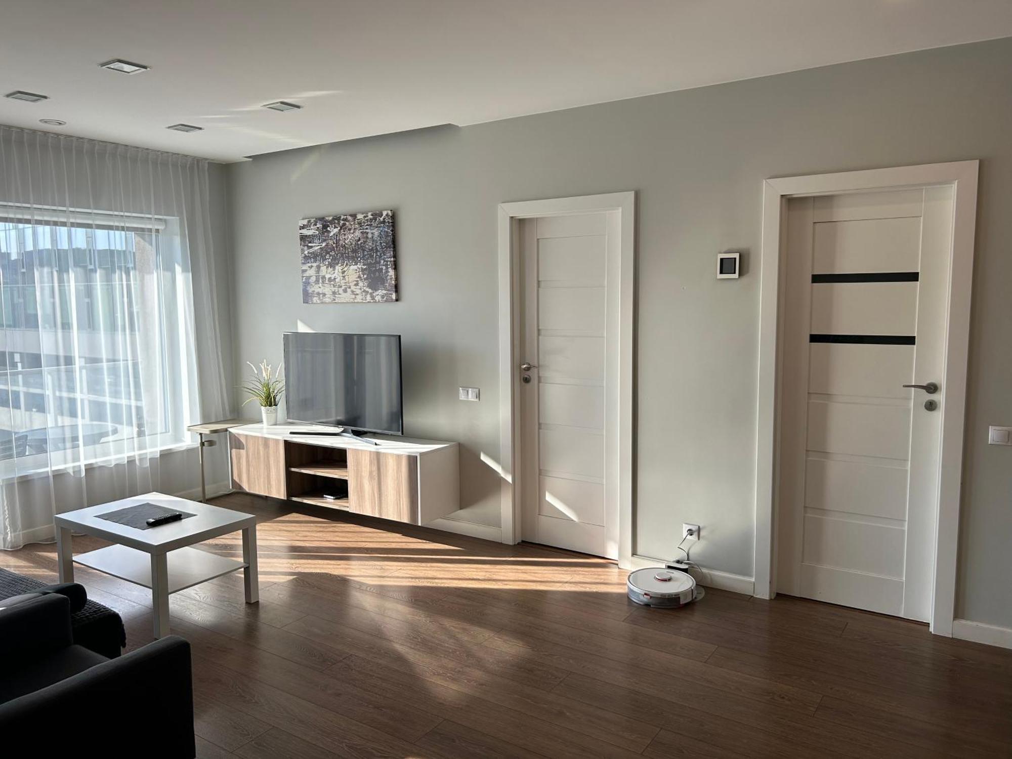 Your Home - Spacious Apartment In City Center, With Balcony & Self Check-In Vilnius Luaran gambar