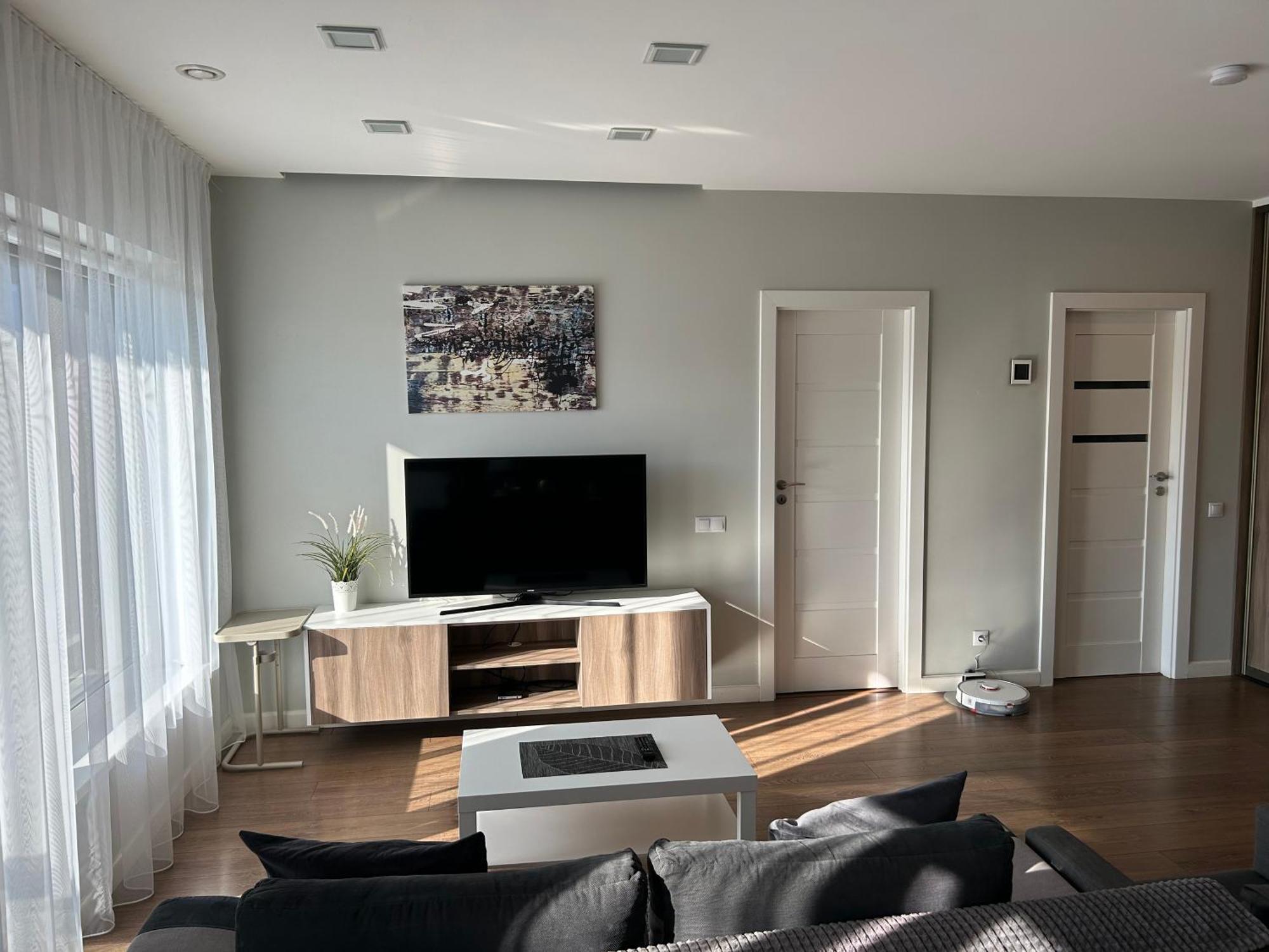 Your Home - Spacious Apartment In City Center, With Balcony & Self Check-In Vilnius Luaran gambar