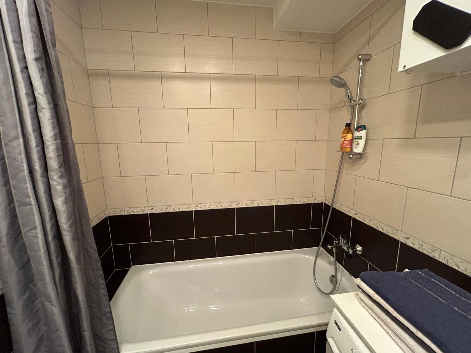 Your Home - Spacious Apartment In City Center, With Balcony & Self Check-In Vilnius Luaran gambar